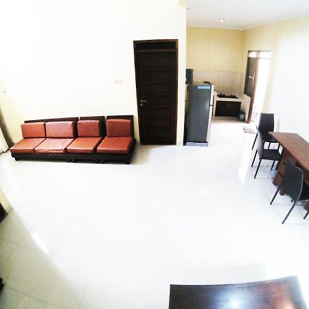 Minggiran Street Homestay Jogja Yogyakarta Exterior photo